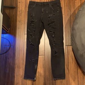 waist 34 men’s black ripped jeans